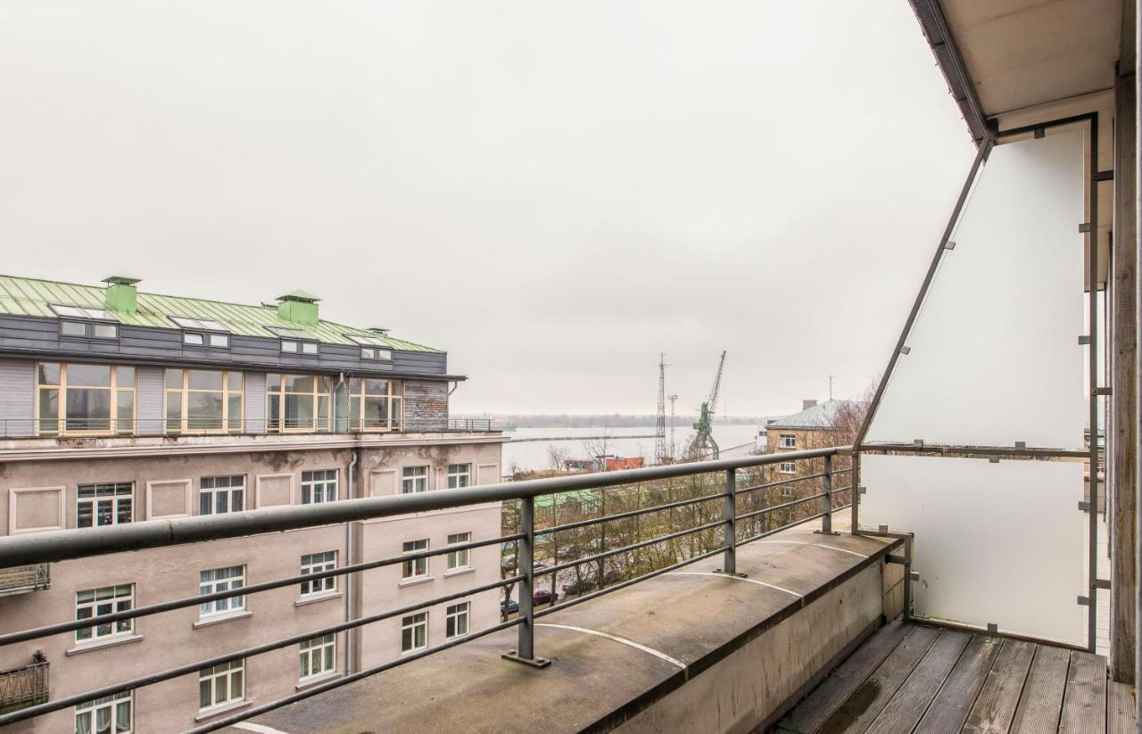 Central 2-Level Penthouse With Terrace And Free Parking Riga Exterior photo